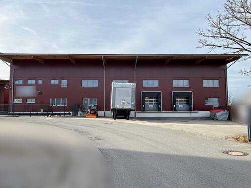 ca. 3800 m² Lagerfläche - Halle zur Miete in Eiselfing