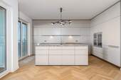 3 - 4 Zimmer Etagenwohnung in Berlin