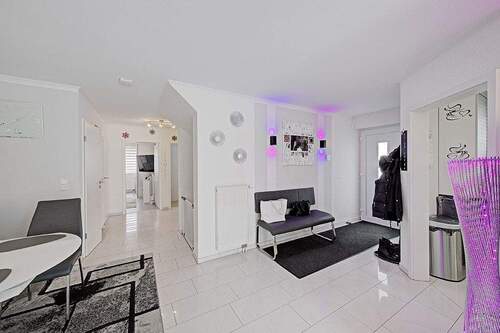 Blick zur Diele - Etagenwohnung mit 121,00 m² in Dortmund zum Kaufen