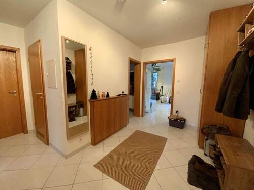 Diele - 3 Zimmer Etagenwohnung in Bergisch Gladbach