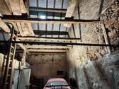 Garage - 
