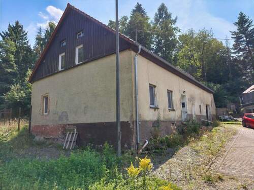 seitl. links - 1 Zimmer Einfamilienhaus in Gimbweiler