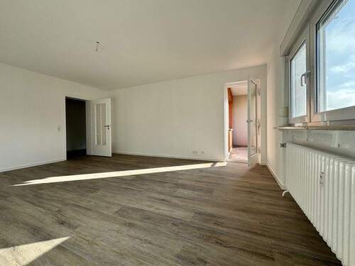 Wohnzimmer II - 2 Zimmer Etagenwohnung in Heppenheim