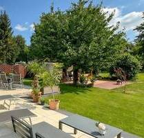 Neuwertiges Familiendomizil mit großer Terrasse und großem Grundstück - Falkensee