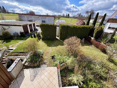 Garten & Aussicht - 7 Zimmer Reihenendhaus zum Kaufen in Hildrizhausen