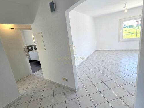 Flur 1 EG - 7 Zimmer Einfamilienhaus in Wöllstadt