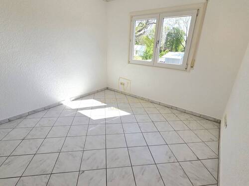 Schlafzimmer 1 EG - Einfamilienhaus mit 241,00 m&sup2; in Wöllstadt zum Kaufen