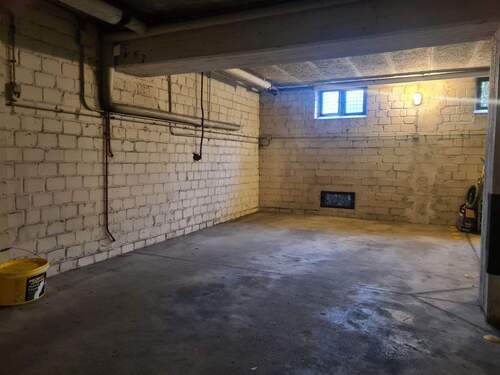 Tiefgaragenstellplatz - 