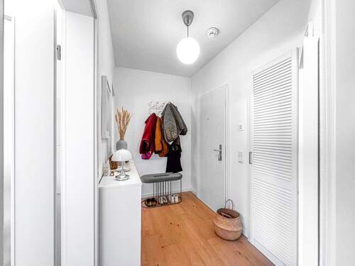 Eingangsbereich - 2 Zimmer Etagenwohnung zum Kaufen in Düsseldorf