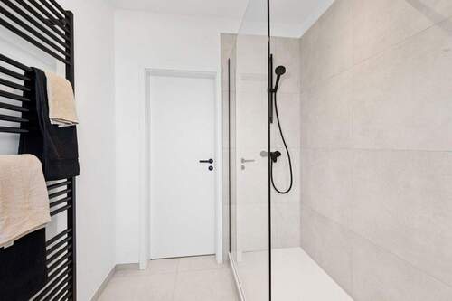 Bad2 - 3 Zimmer Etagenwohnung in Düsseldorf