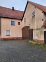 Haus mit Scheune - 