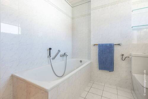 Mit Badewanne - 