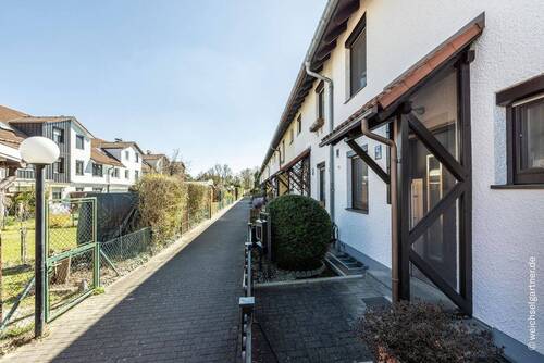 Zuweg zum Haus - 