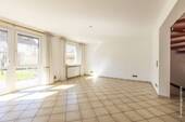 Mit bodentiefer Fensterfront - 