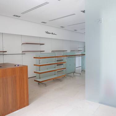 Verkaufsfläche - Moderner Laden in der Poststraße Bad Reichenhalls.