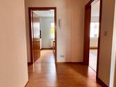 Flur - 2 Zimmer Etagenwohnung zur Miete in Plauen