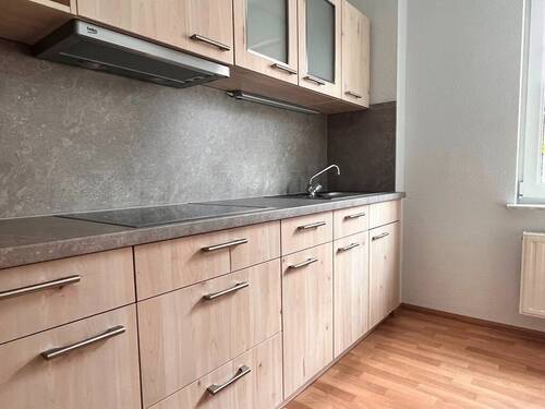 Küche mit Einbauküche - Etagenwohnung mit 47,30 m&sup2; in Plauen zur Miete
