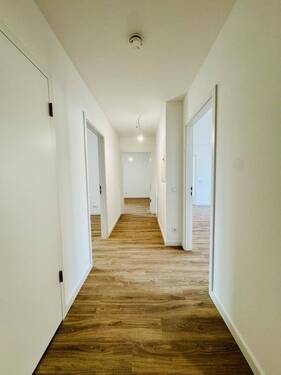 Flur - 4 Zimmer Etagenwohnung in Berlin