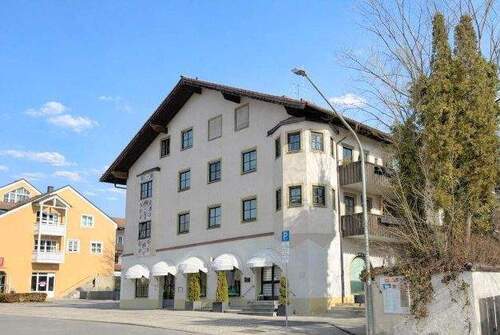 Gepflegtes Mehrfamilienhaus - 2 Zimmer Etagenwohnung zum Kaufen in Murnau am Staffelsee