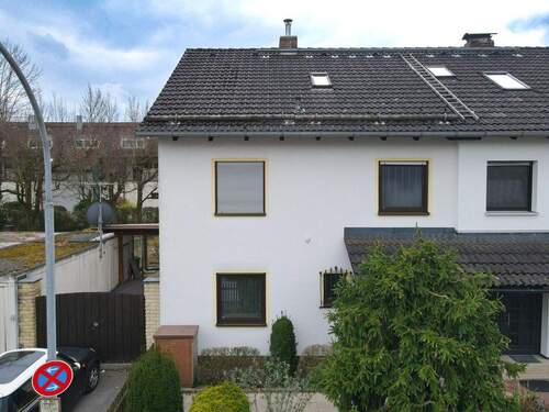 Außenansicht - 6 Zimmer Doppelhaushälfte zur Miete in Fürstenfeldbruck