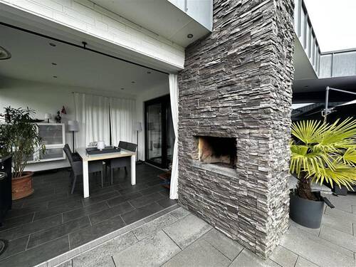 Wintergarten und Kamin mit Grilleinsatz - 
