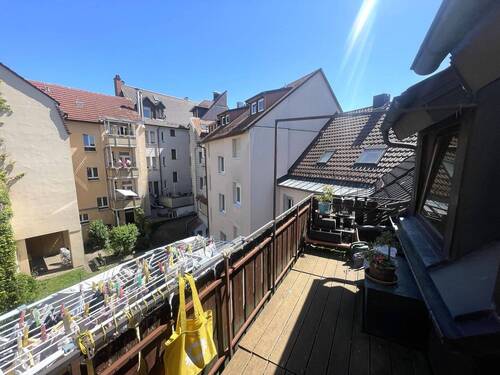 Balkon straßenfern, obere Etage - 