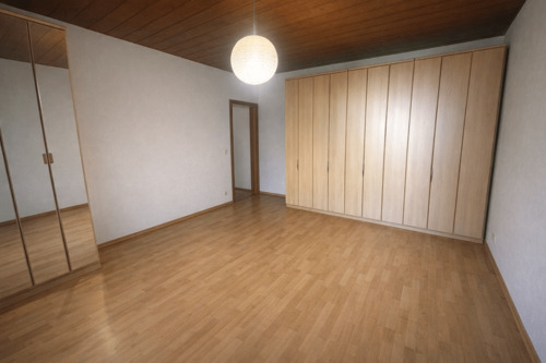 Schlafzimmer 1 untere Etage - 6 Zimmer Etagenwohnung in Pforzheim