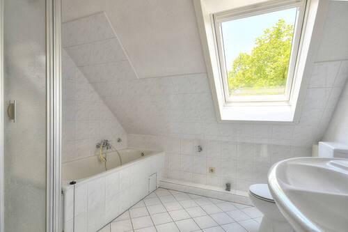 RMH-Wesloe-OG-Bad - 