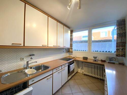 Geschlossene Küche - 6 Zimmer Reihenendhaus in Göttingen