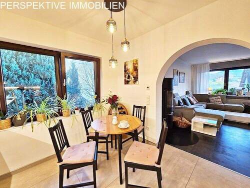 Frühstücksecke - Einfamilienhaus mit 240,00 m&sup2; in Oberzent zum Kaufen