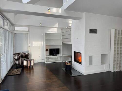 Ihr Platz vor dem Kamin.jpg - 6 Zimmer Einfamilienhaus zum Kaufen in Bad Segeberg