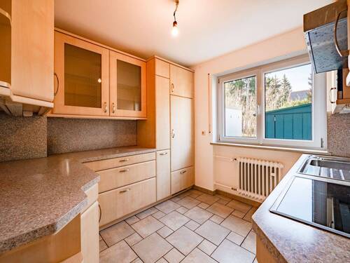 Küche - 6 Zimmer Doppelhaushälfte in Gilching