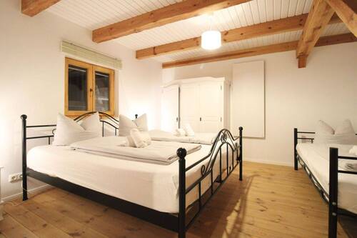 Schlafzimmer Wohnung 2 OG - 