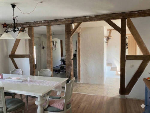 EG: Esszimmer mit Blick zum Eingangsbereich - 