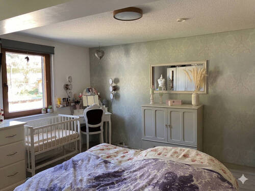 OG: Schlafzimmer 2 - 