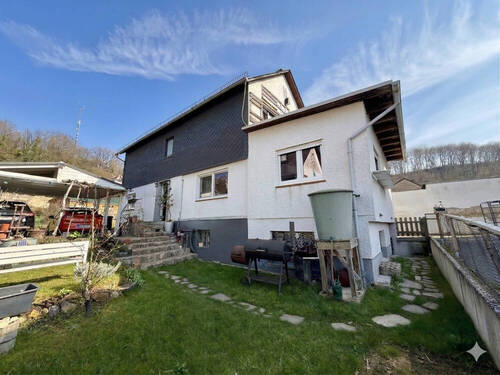 Ansicht Gartenbereich mit Kellerzugang - 