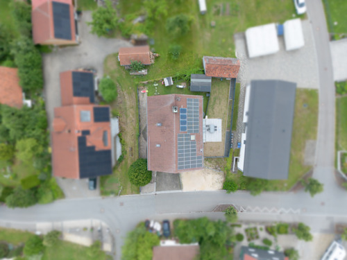 Drohnenansicht.png - 5 Zimmer Terrassenwohnung zur Miete in Staig