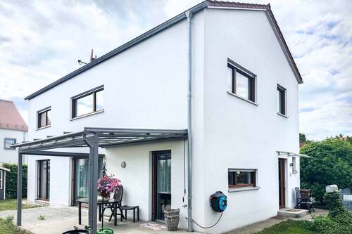 Garten - 5 Zimmer Einfamilienhaus zum Kaufen in Freystadt