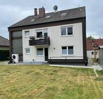 Attraktive 3-Zimmer-Wohnung im Erdgeschoss mit Garage und Garten in bevorzugter Wohngegend - Neustadt an der Aisch