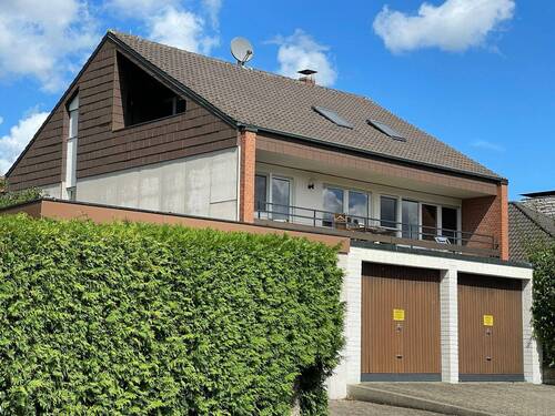 Außenansicht Straßenseite - 3 Zimmer Etagenwohnung zur Miete in Neustadt an der Aisch