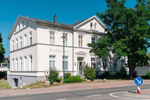 Außenansicht der Immobilie - 2 Zimmer Etagenwohnung zum Kaufen in Glowe