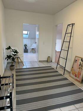 Bild 1 - +++ Zu vermieten helle und großzügige 2-Zimmer-Wohnung - sofort bezugsfrei! +++