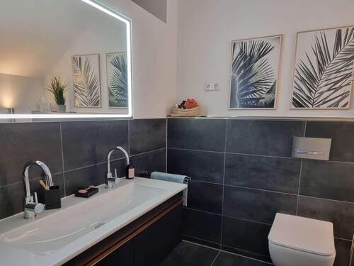 Badezimmer - Einfamilienhaus mit 169,00 m&sup2; in Neukieritzsch zum Kaufen