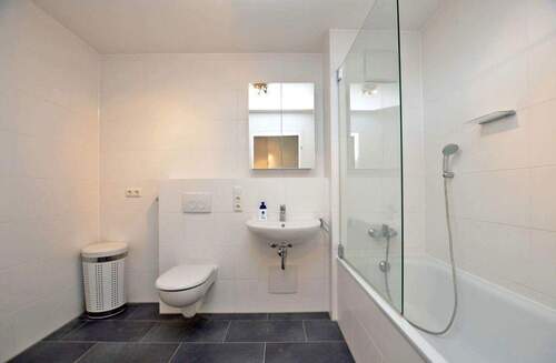 Badezimmer - Etagenwohnung mit 49,50 m&sup2; in München zum Kaufen