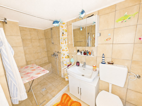 EG - kleine Wohnung Badezimmer - 