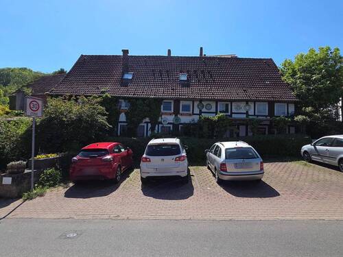 Außenansicht - Charmantes Fachwerkhaus mit 15 Zimmern & Potential in Salzhemmendorf Lauenstein