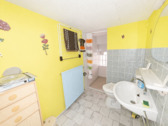 1 OG - kleine Wohnung Badezimmer - 