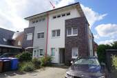 Doppelhaushälfte - Moderne Doppelhaushälfte in ruhiger Wohnsiedlung
