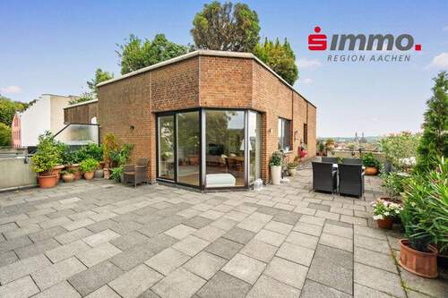 Terrasse - Über den Dächern von Aachen. Bezugsfreie, barrierefreie 3-Zimmerwohnung mit Stellplatz in AC-Mitte