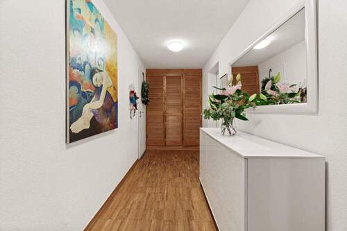 Diele - Etagenwohnung mit 120,00 m&sup2; in Aachen zum Kaufen